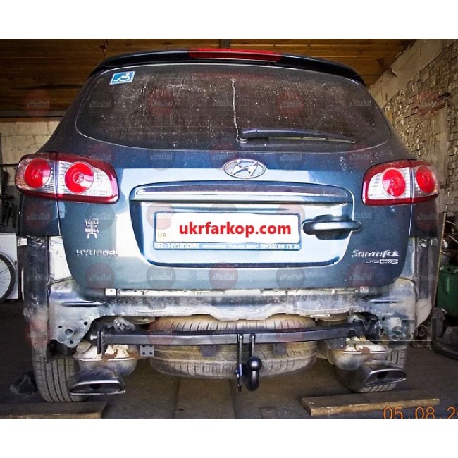 Хендай санта фе фаркоп. Santa Fe 2 фаркоп. Фаркоп Hyundai Santa Fe. Фаркоп на сантафе Классик 2005. Фаркоп Хендай Санта Фе 2.