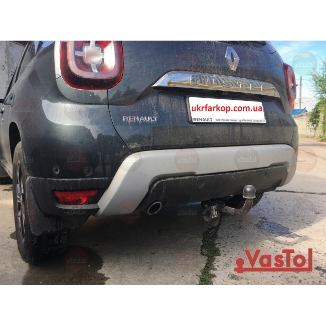 Установка фаркопа на Renault Duster